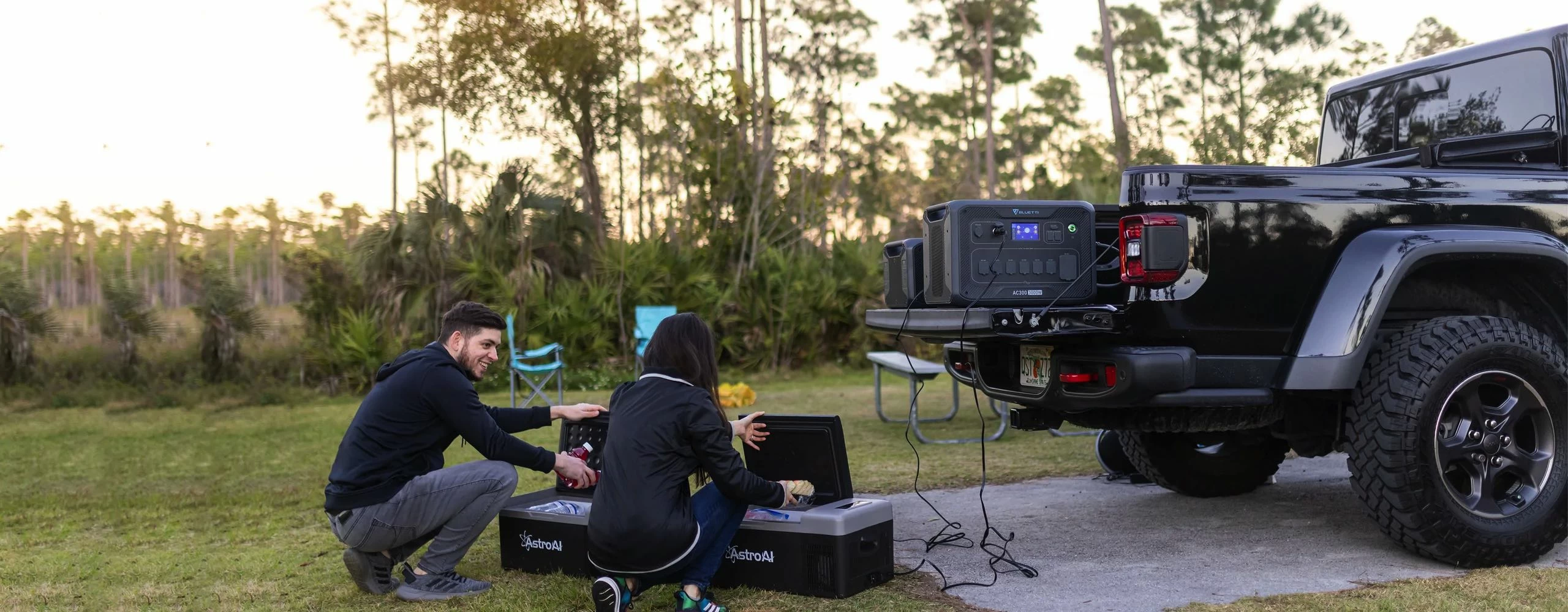 Портативна електростанція Bluetti AC300 купити